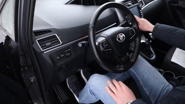 Toyota Verso 1.6 D-4D Dynamic 7 persoons COMPLEET! смотреть онлайн