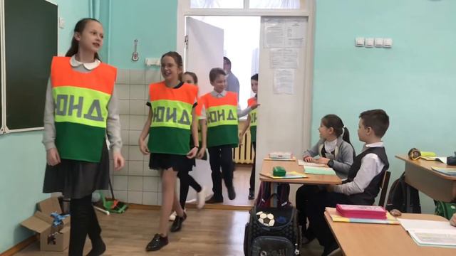 Визитка отряда ЮИД «Зелёные» МБОУ СОШ 64 смотреть онлайн