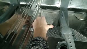 Посудомойка BOSCH SPV 43M20. Что значат стрелочки на экране меню???
