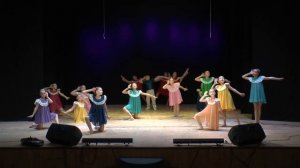 Ансамбль танца "Фантазия" "В облаках, там в мечтах я летаю"
