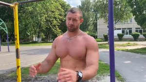 Можно ли построить красивую фигуру на турнике и брусьях?