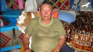 № 239. "«Алыс чуртуӊ кайдал?» ‒ дизе" / "«Родина твоя где?» ‒ если спросят" (исп. А. Д. Донгак)