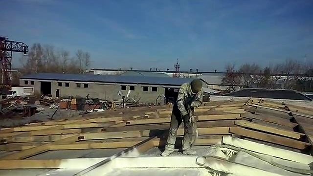 Напыление пенополиуретана на установке PROTON смотреть онлайн