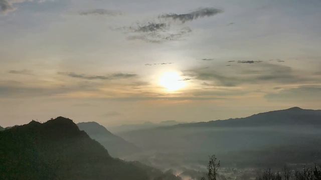 Indonesia Vlog Final / 印尼旅行Vlog---熱烈祝賀頻道突破3000粉絲 смотреть онлайн