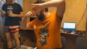 Герман Ягодка ест т@мпон Ксюши за донат