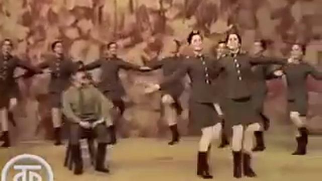 Советский военный танец - 1975