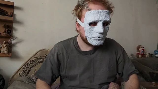 Делаю маску из папье маше и бумаги. Маска Джокера. Making a papier-mâché Joker mask