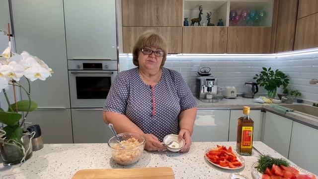 Рецепт. День 5. Рубленные котлеты из куриного фарша и теплый салат из красных овощей. смотреть онлайн