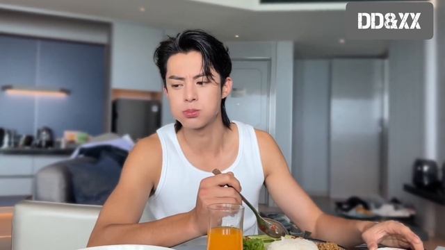 Running Man Tour by Dylan Wang [Eng Sub] смотреть онлайн