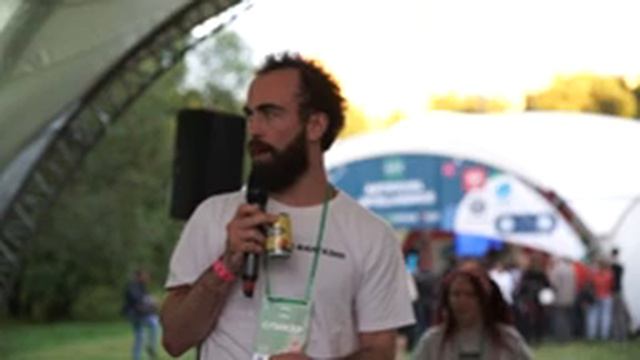 Михаил Вайсман - Переехать 7 раз за 7 месяцев и запустить крутой продукт | GeekPicnic 2019| HARD IT смотреть онлайн