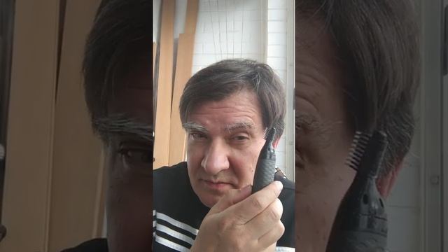 Стрижка бровей триммером Philips NT 3170. смотреть онлайн