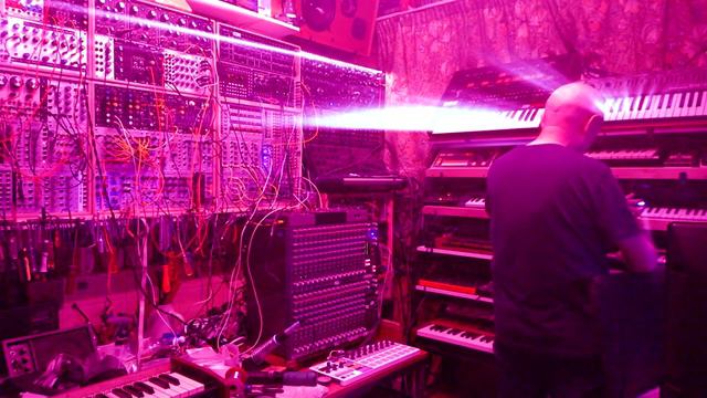 Descent in to Disco very смотреть онлайн