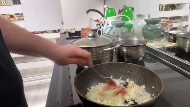 Москва! Алишер приготовил вкусный борщ, мама Люся продолжает болеть смотреть онлайн