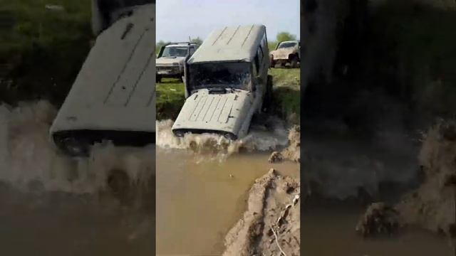 Вечный спор Нива или Уаз смотреть онлайн