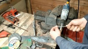 ШЕДЕВР из болта и гаек своими руками. Классный брелок!