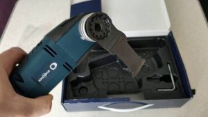 Распаковка - Профессиональный мультиинструмент Bosch GOP 12V-28 Professional (0.601.8B5.001)