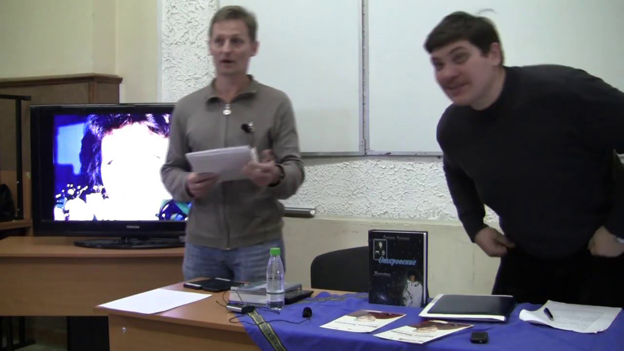 Поэт Владимир Чекун на встрече с читателями ИД "Митраков" 15.12.2019. смотреть онлайн