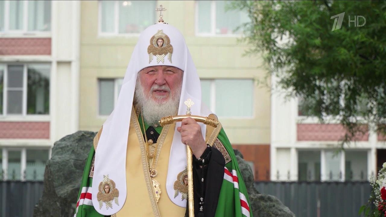 Патриарх Московский освятил храм в честь святого Андрея Первозванного в Вилючинске