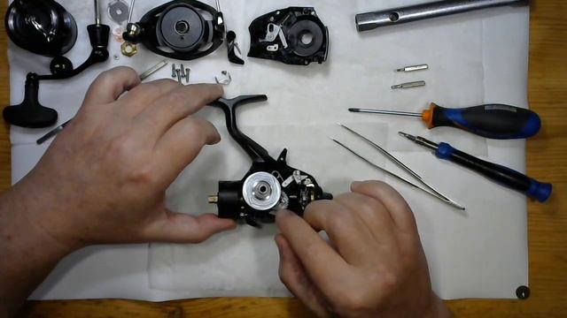 Катушка Daiwa 19 Black Widow BR LT2500, байтранер - разбор+апгрейд своими руками. смотреть онлайн