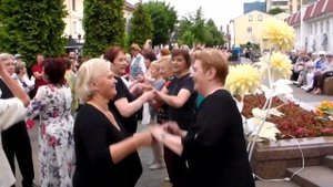 ... Только Ты, Моя Гитара, Прежним Звоном Хороша!