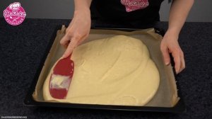 Пирог на кефире с кокосовой стружкой / Кокосовый пирог / кухен / рецепт к чаю быстро и вкусно