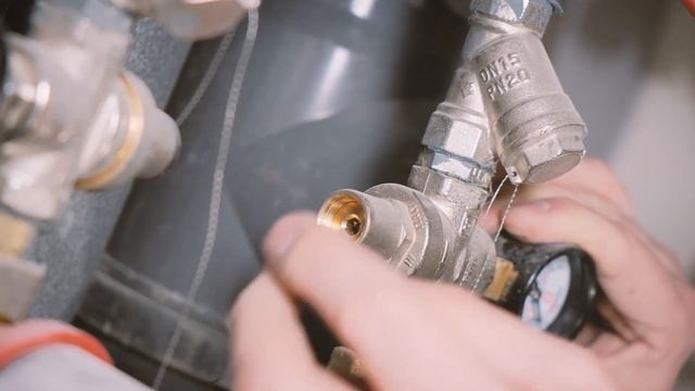 НОВОСТРОЙКА. Замена системы отопления от застройщика смотреть онлайн