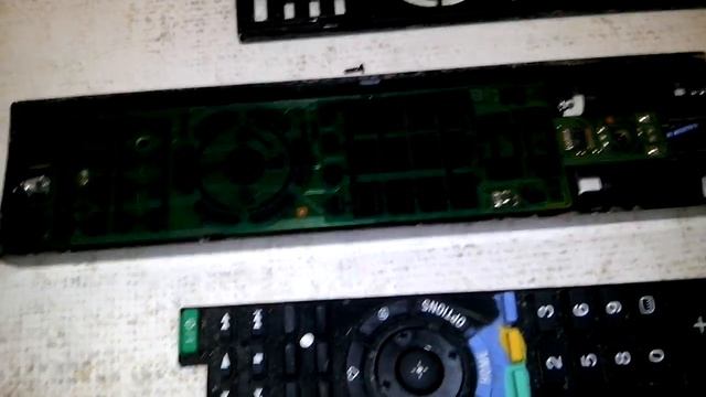 Как почистить пульт телевизора, кондиционера смотреть онлайн