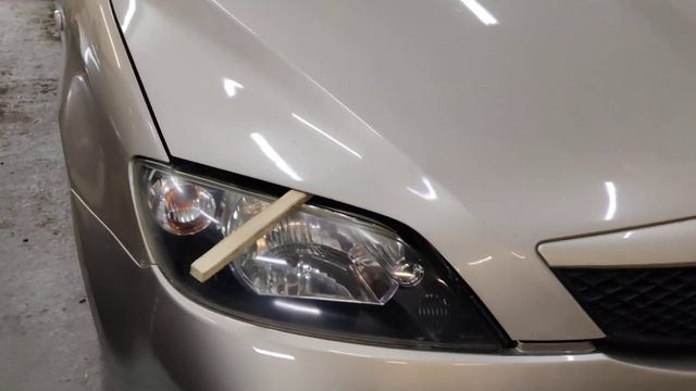 Открыть капот МАЗДА ДЕМИО 2003 г.в. , если повредился тросик! смотреть онлайн