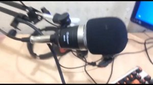 Распаковка и обзор микрофона Alctron MC410