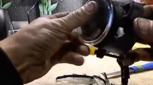 Как поменять стекло ПТФ калина, гранта, датсун.