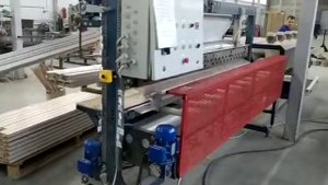 Станок для упаковки погонажа в термоусадочную пленку