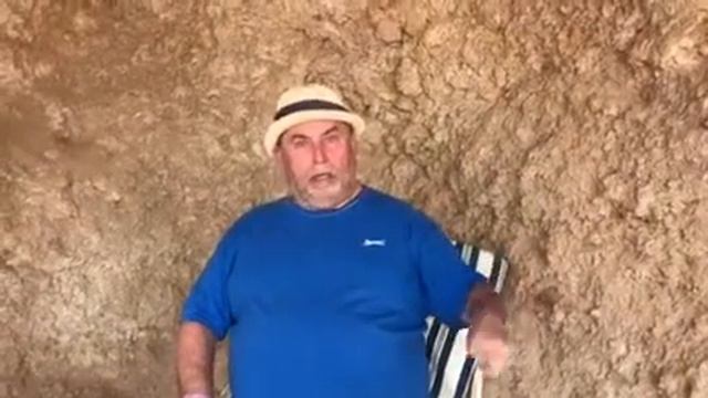 Мелок от тараканов) смотреть онлайн