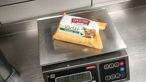 Взвешиваем разные продукты. Проверяем весы