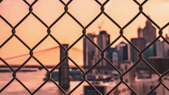 ESTETIKA - На Восходе (Убитыми глазами на тебя последний раз смотрю как будто под руинами) ?? смотреть онлайн