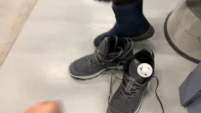 ВЛОГ: КУПИЛ ЗИМНИЕ БОТИНКИ ШОПИНГ , СКОЛЬКО ДЕНЕГ ПОТРАТИЛ НА ПОКУПКИ смотреть онлайн