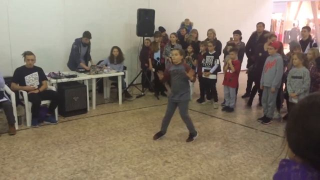 Hip Hop до 12 лет Халаим Таисися vs смотреть онлайн