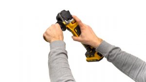 Шлифмашина угловая аккумуляторная DEWALT DCG405FN-XJ (без АКБ и ЗУ)