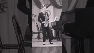 А. Пьяццолла. "Libertango "  на саксофоне.