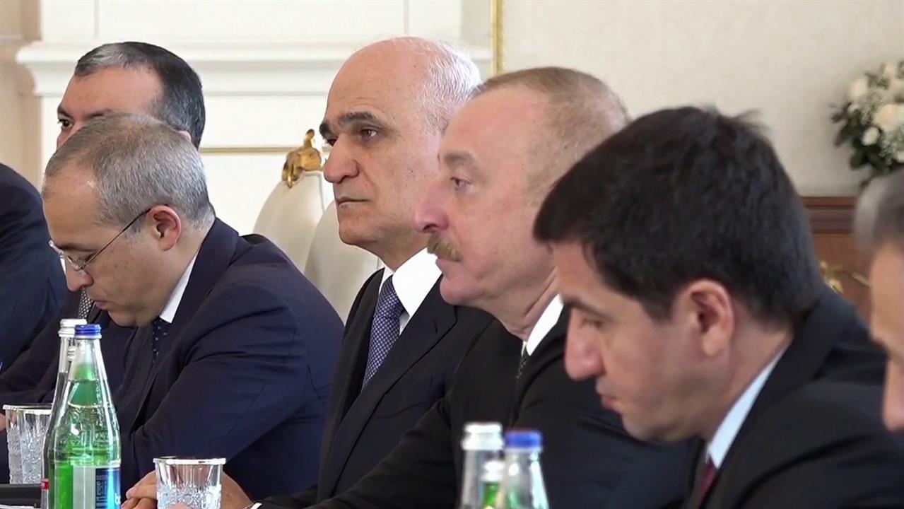 Сотрудничество Москвы и Баку обсудили Михаил Мишустин и Ильхам Алиев