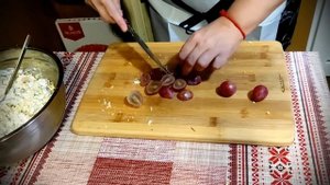 ИЗУМИТЕЛЬНЫЙ САЛАТ "Гроздь винограда" / Салат с виноградом и курицей