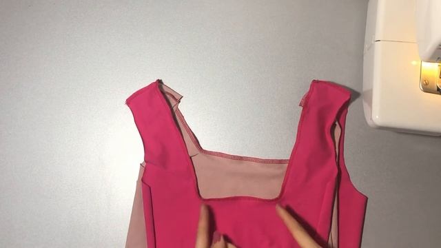 Спортивный топ своими руками. Без вытачек. Легко. смотреть онлайн
