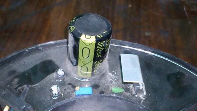 Регулировка напряжения бензинового генератора. Adjusting the voltage of the generator смотреть онлайн