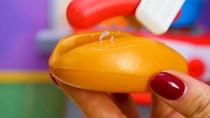 Игрушки Микки Маус готовят обед. Видео для детей герои Дисней. Микки и Минни Маус на русском языке