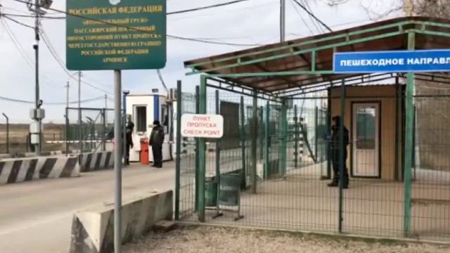 Пограничники задержали мужчину без документов смотреть онлайн