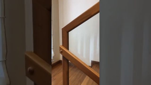 Натуральная деревянная лестница в Шымкенте на заказ из массива карагача