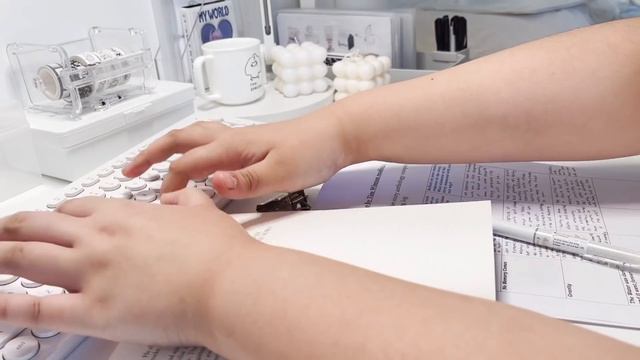 weekly vlog | studying, homework, school organisation and painting смотреть онлайн