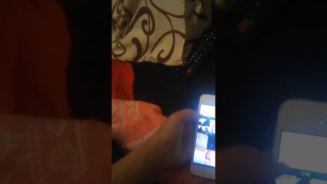 Я хотела снять что находится в моём телефоне а что получилась что я сняла видео в лайк рякцея смотреть онлайн