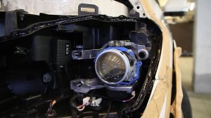 Infiniti QX56 - замена штатных ксеноновых линз на светодиодные GNX Professional 3.0