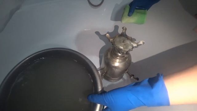 Очистка старого электрического самовара 70х годов. смотреть онлайн