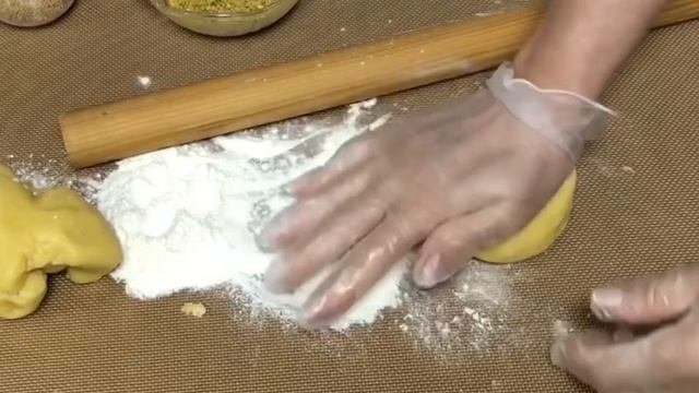 ПЕСОЧНЫЕ ПЕЧЕНЬЕ НА ЖЕЛТКАХ. Очень вкусные, понравиться детям и взрослым.?YOLK COOKIES?